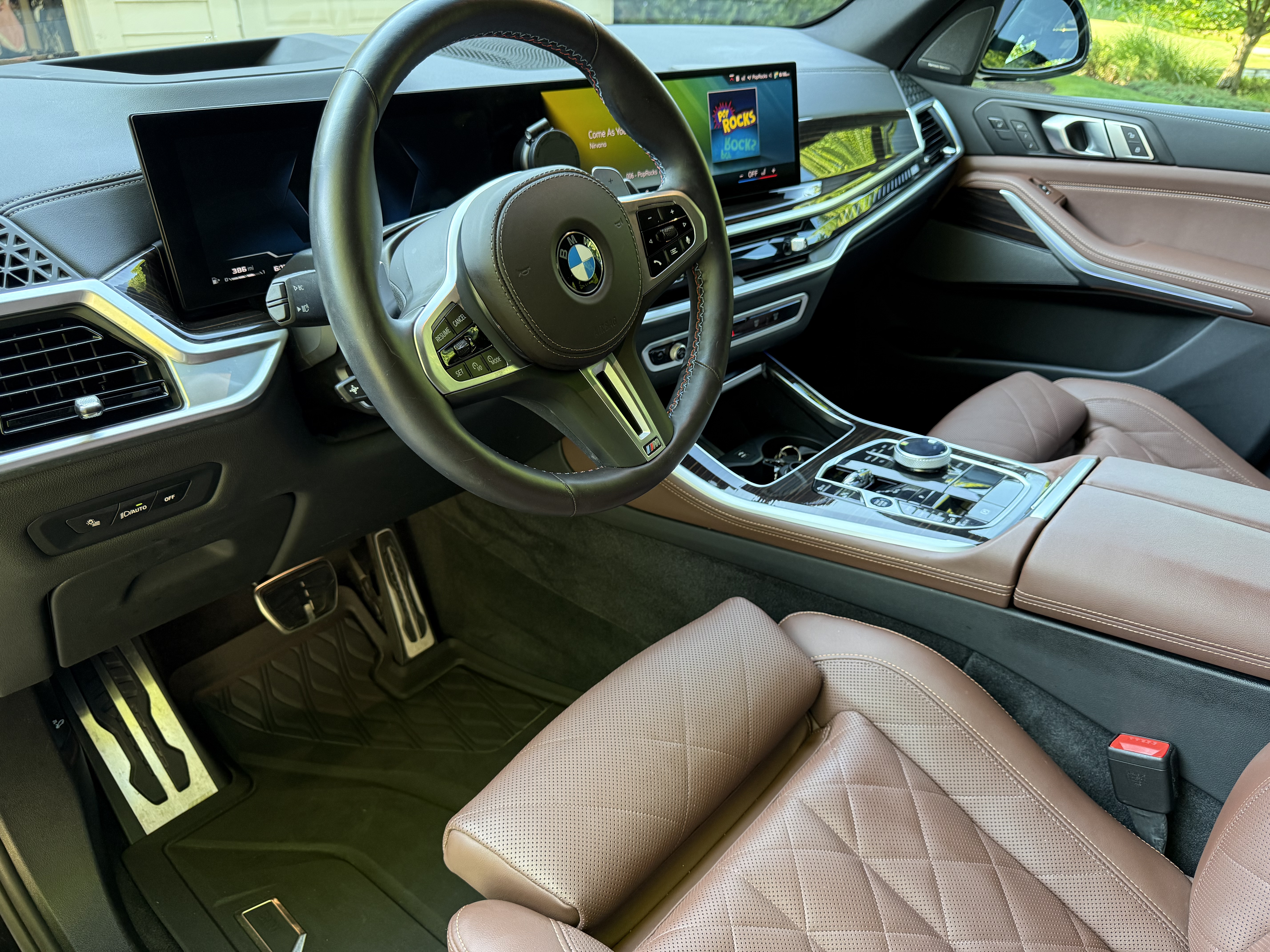 Clean, detailed vehicle interior after a Shine Shark service